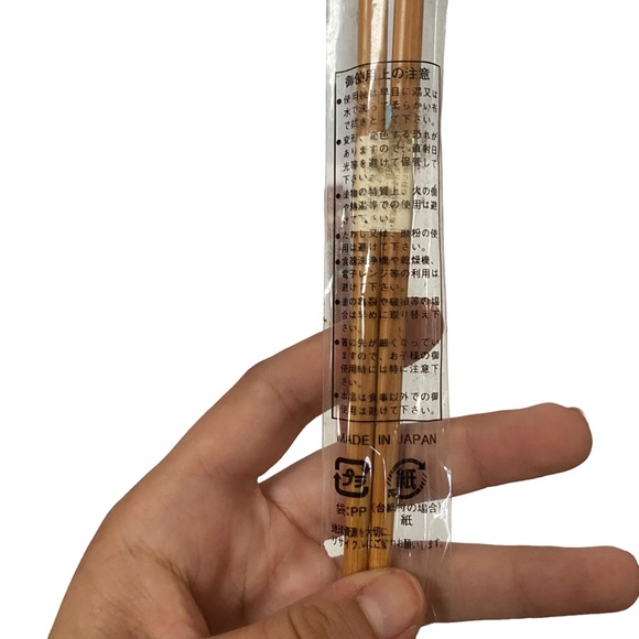 Lot of 18 Pair of Chopsticks - 5 styles - Wo Fat Souvenir pair - inlaid abalone - Picture 2 of 8